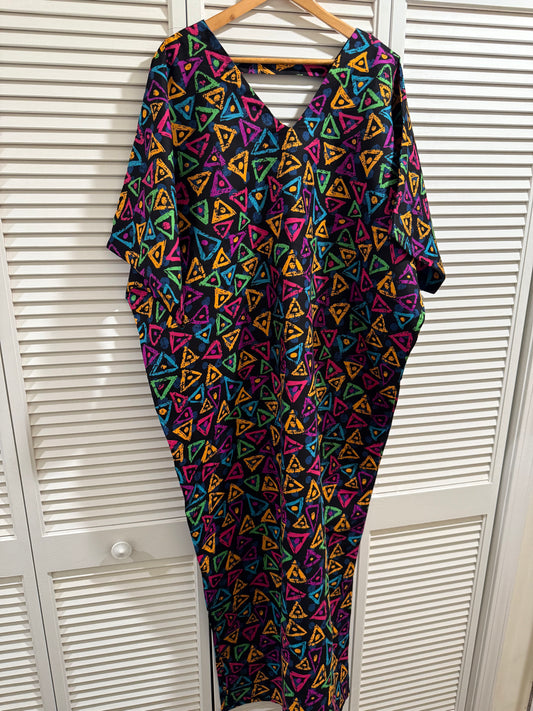 Multicolor Triangle Print Boubou – Free Size (Up to Size 14/16)