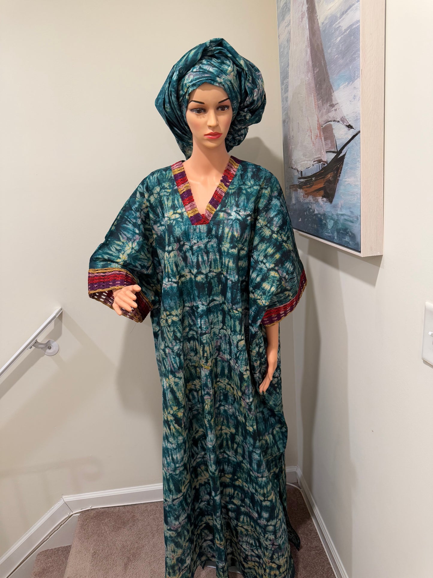 Hand-Dyed Batik (Adire)Boubou with Headwrap – Elegant African Kaftan